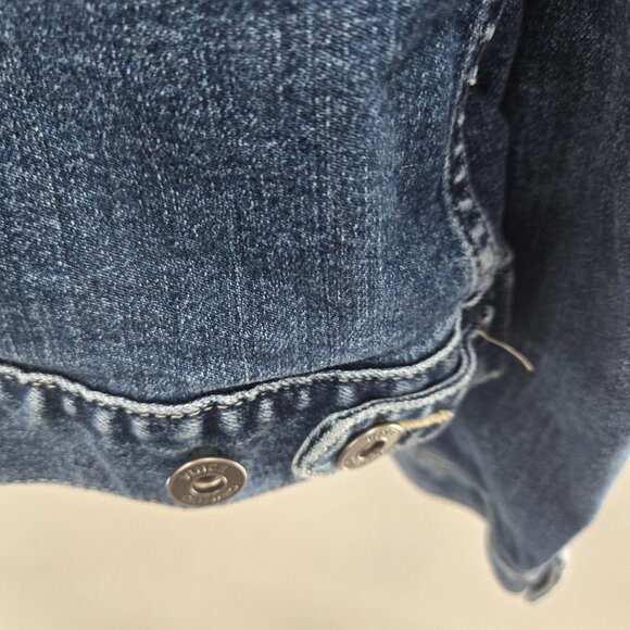 Vince Camuto Blue Denim Medium Wash Button Front Shorter Fit Trucker Jacket XL - Picture 8 of 12